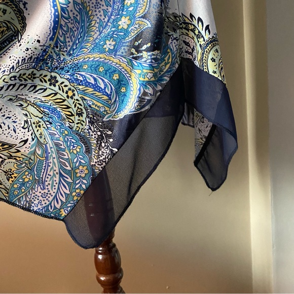 Nygard waterfall tunic top with paisleys and tribal designs - Picture 6 of 7